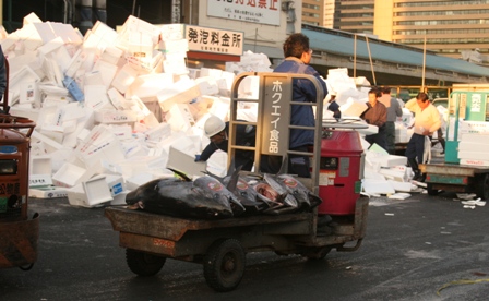 sm20051119 Tsukiji Fish Market 099.jpg